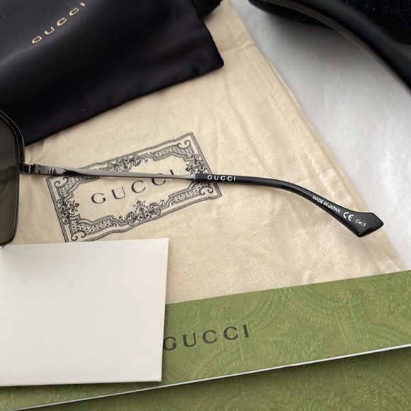 New Gucci Navigator Metallic Grey Sunglasses (unisex) - Picture 6 of 7